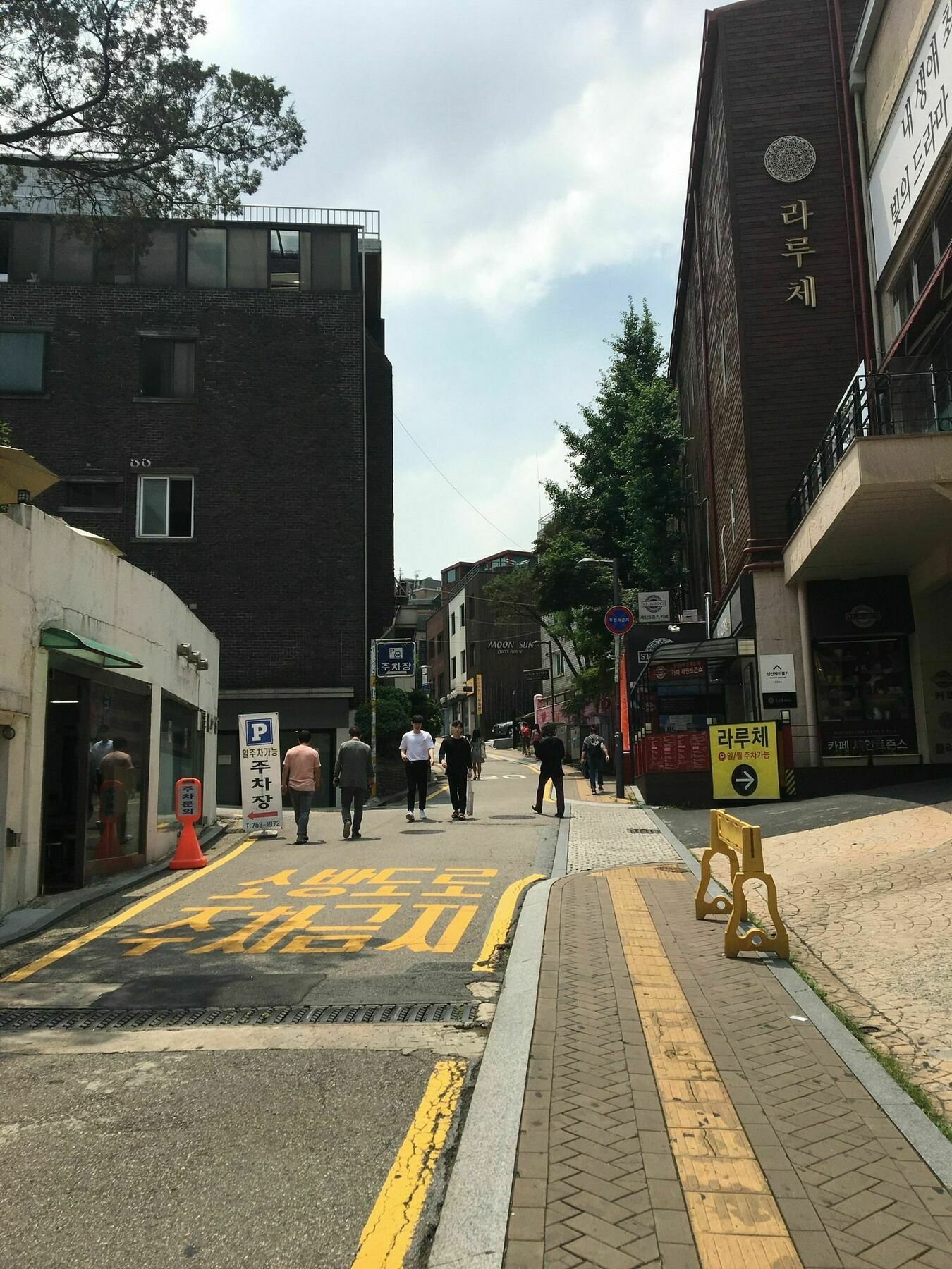 Myeong-Dong Good Stay Seoul Eksteriør bilde